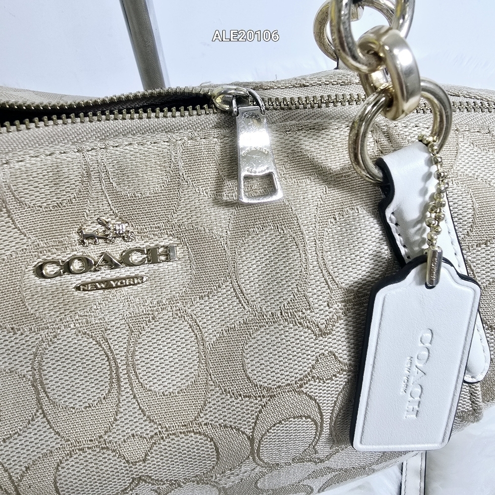 Coach Tan Crossbody Bag Versatile Design - Picture 12 of 14
